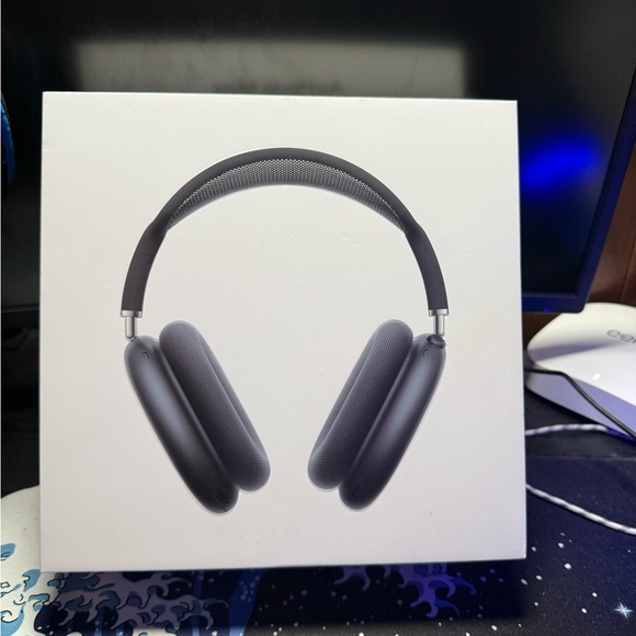 AirPod Pro Max